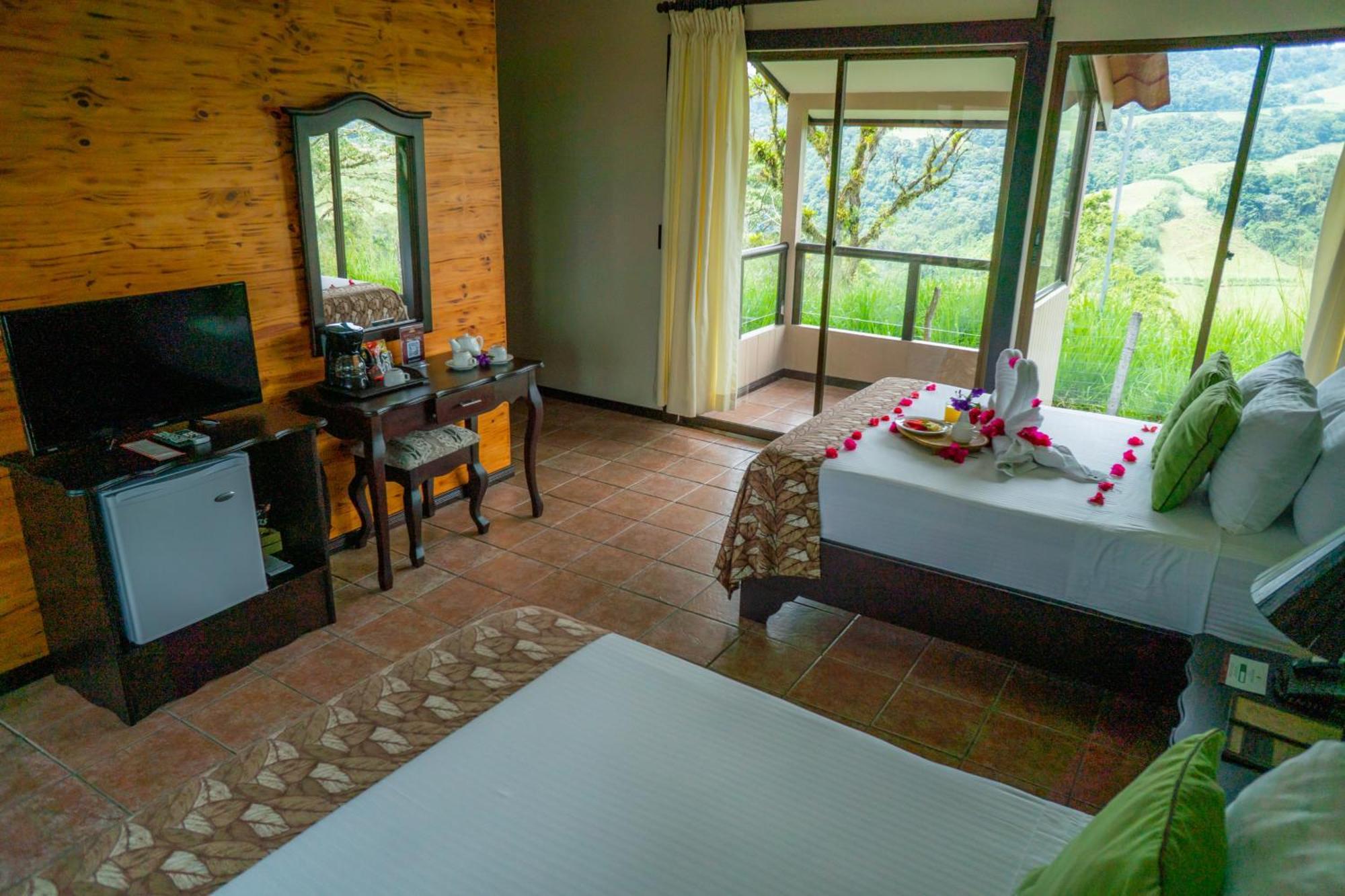 Montana De Fuego Mountain Resort & Spa La Fortuna Pokoj fotografie